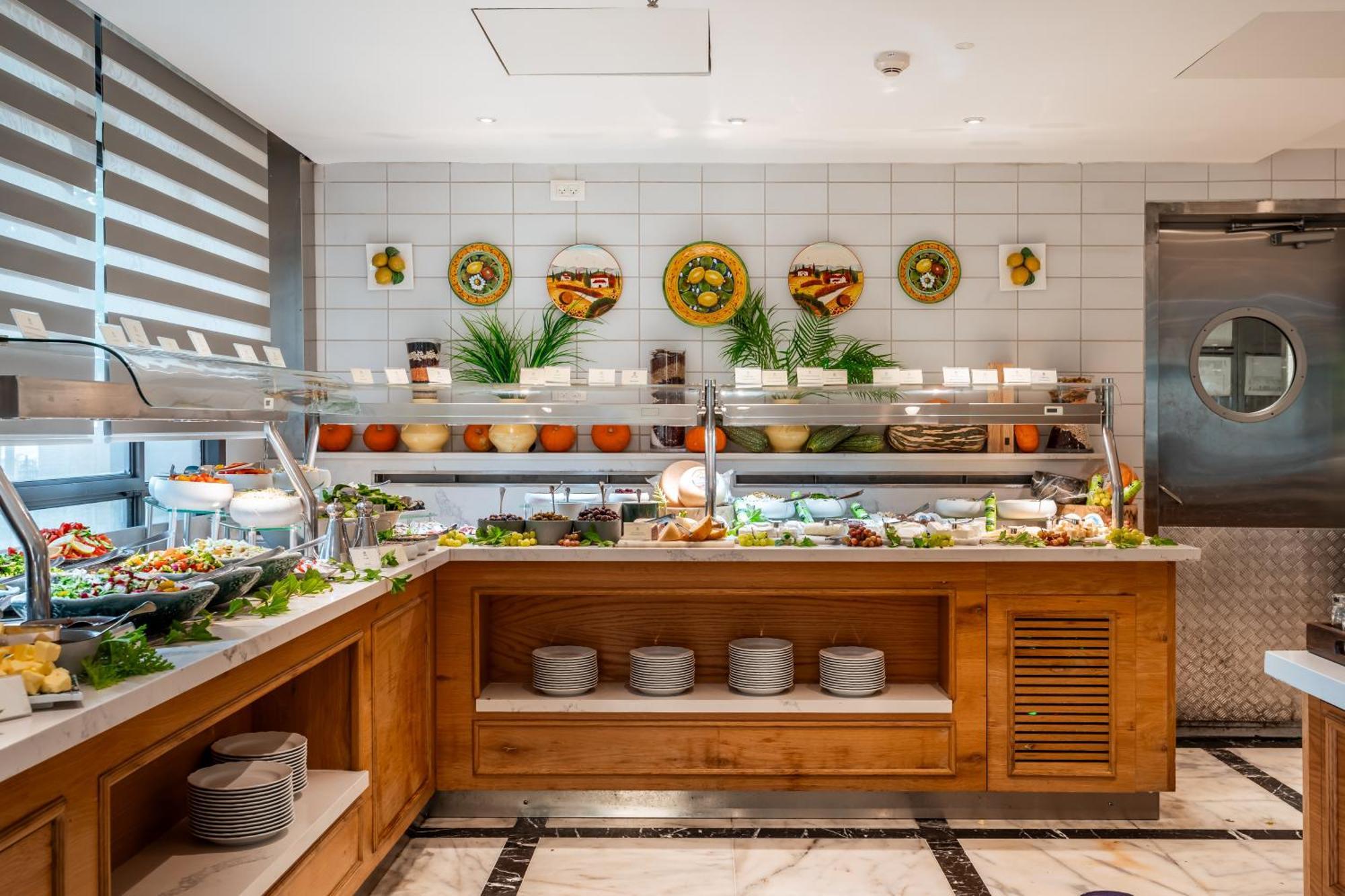 Edmond Luxury Hotel & Spa 罗什平纳 外观 照片