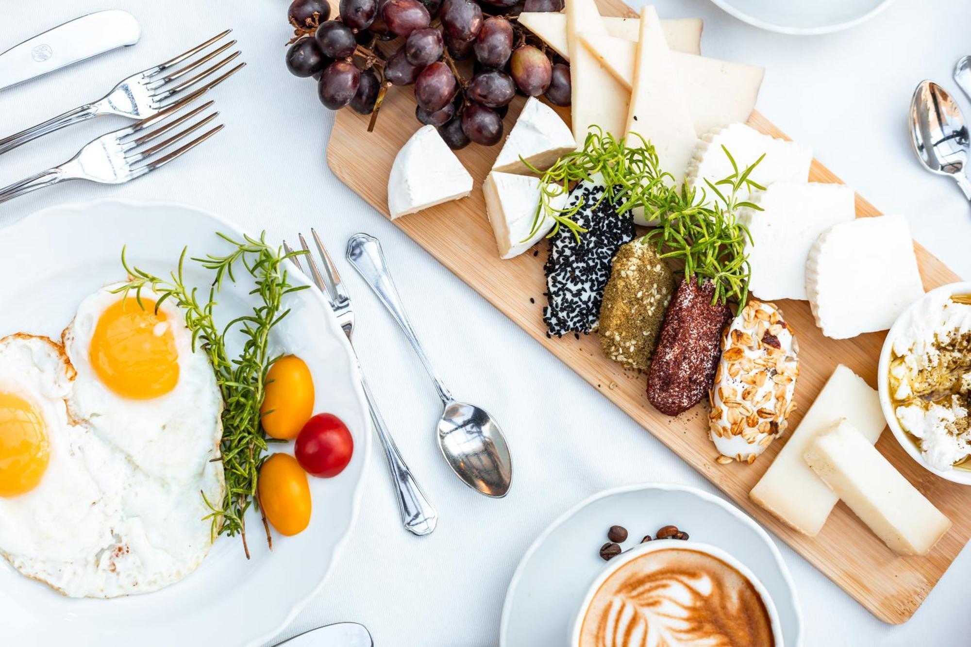 Edmond Luxury Hotel & Spa 罗什平纳 外观 照片