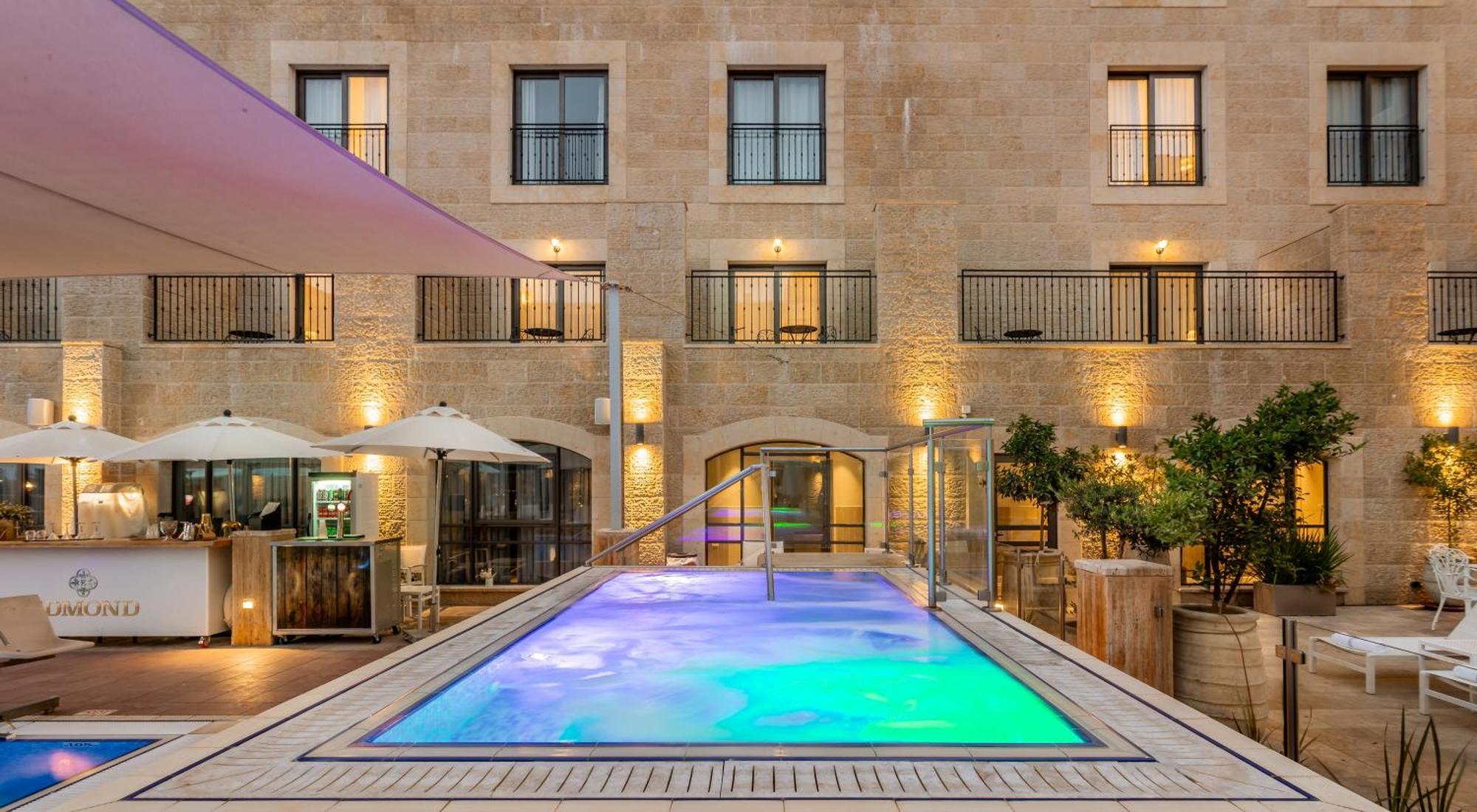 Edmond Luxury Hotel & Spa 罗什平纳 外观 照片
