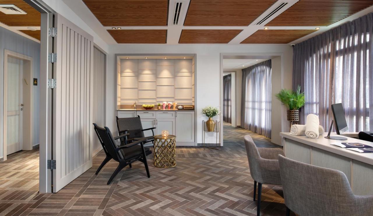 Edmond Luxury Hotel & Spa 罗什平纳 外观 照片